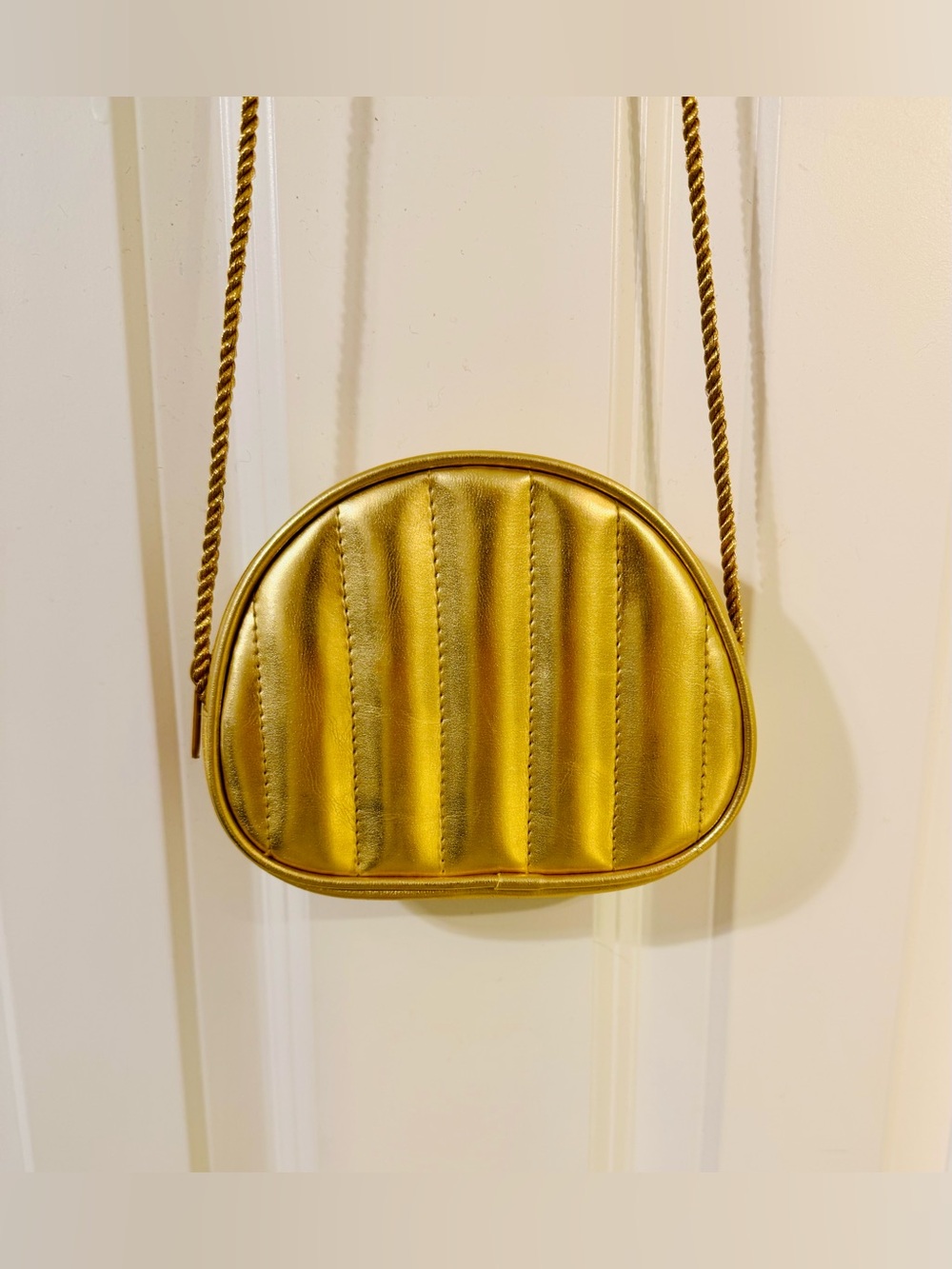 Amarige de Givenchy Gold Lame Purse Small Shoulder Evening Bag, 80s Fashion Vtg.